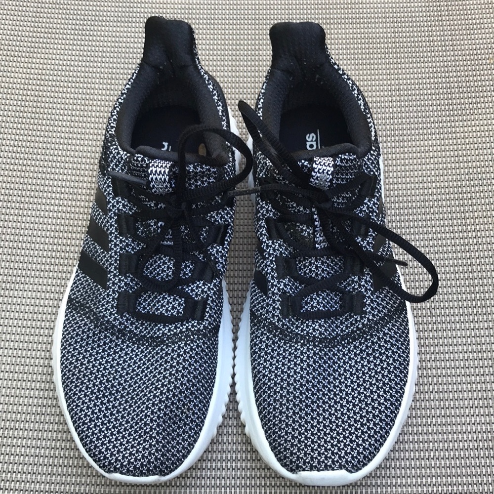 Adidas Cloudfoam Sneaker.